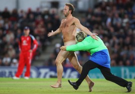 sports-streakers-2